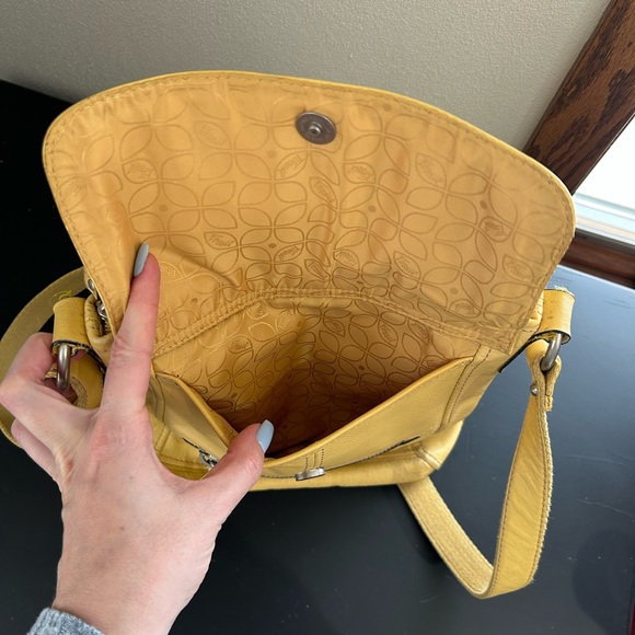 Fossil Yellow Hanover Pebbled Leather Crossbody Bag - Picture 15 of 15